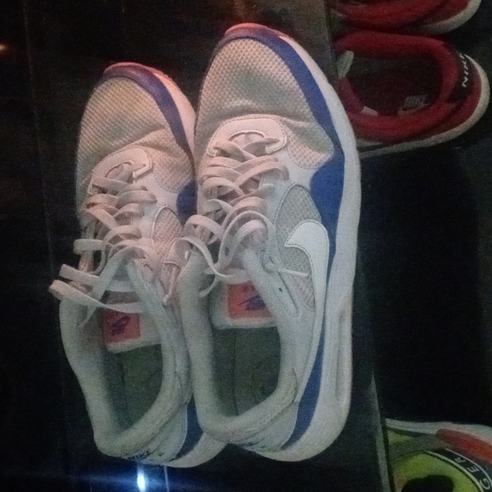 Nike Air Max Size 11 Blue, White, and Orange